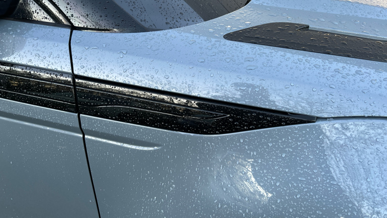 Land Rover Range Rover Evoque 2.0 D200 R-Dynamic HSE 5dr Auto Diesel Hatchback